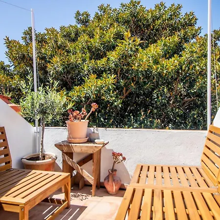 Cosy Duplex Rooftoop W/ Ac | By Airnest Apartman Lisboa