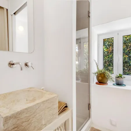 Apartman Cosy Duplex Rooftoop W/ Ac | By Airnest Lisboa
