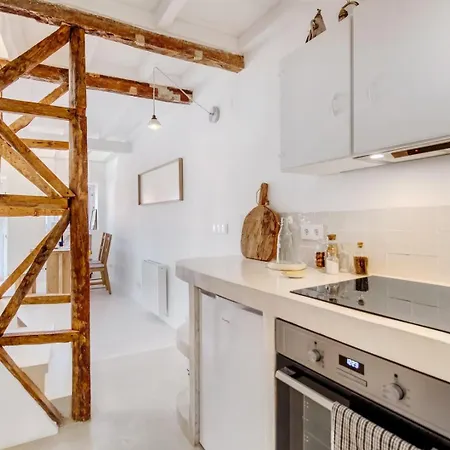 Cosy Duplex Rooftoop W/ Ac | By Airnest * ליסבון