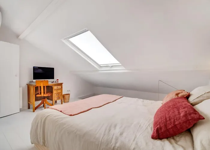Cosy Duplex Rooftoop W/ Ac | By Airnest Lisbona
