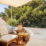 아파트 Cosy Duplex Rooftoop W/ Ac | By Airnest *