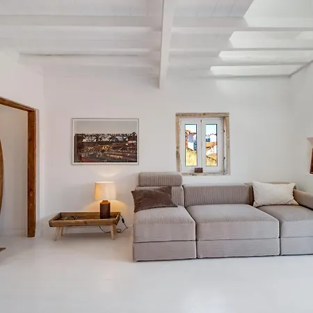 아파트 Cosy Duplex Rooftoop W/ Ac | By Airnest